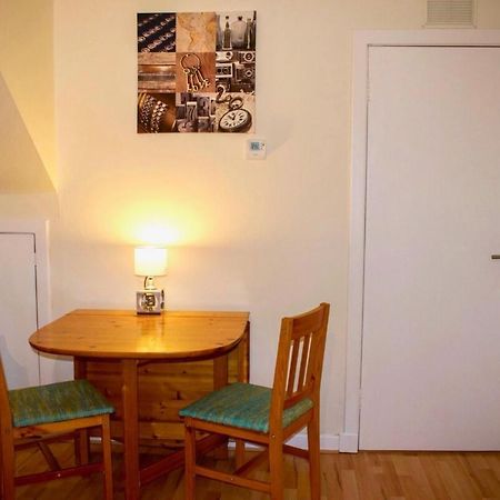 אדינבורו Welcoming And Homely 2 Bed In Central Location מראה חיצוני תמונה
